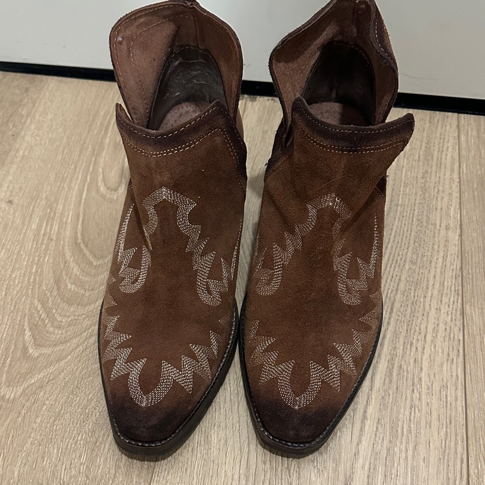 Brown Western Style Women's Boots